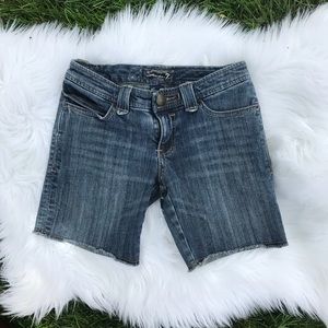 Seven7 26 cutoff Bermuda’s